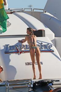 Joanna-Krupa-%E2%80%93-Topless-Bikini-Candids-in-Miami-%28NSFW%29-h4rs4fj0qp.jpg