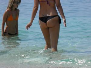 Greek Beach Girls Bikini-u3e9qn7r5i.jpg