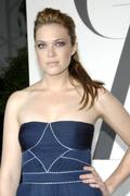 http://img274.imagevenue.com/loc435/th_397189165_MM_Attends_the_2008_CFDA_Fashion_Awards7_122_435lo.jpg